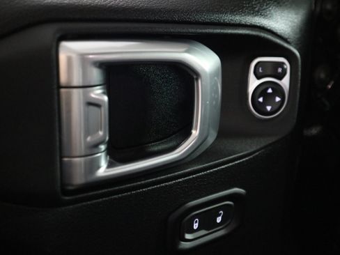 Used 2026 Jeep Gladiator Rubicon AWD/4WD image 33