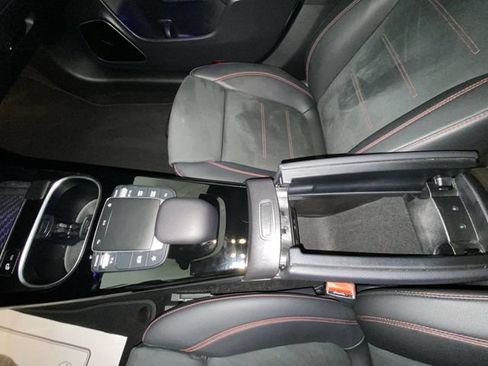 Used 2023 Mercedes-Benz CLA 250 4MATIC image 20