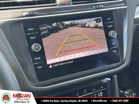 Certified 2023 Volkswagen Tiguan SE FWD image 25