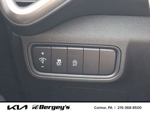 Used 2023 Kia Soul LX w/ LX Technology Package image 24