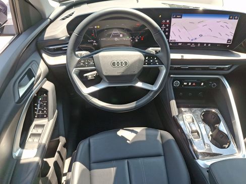 Certified 2025 Audi Q5 Premium w/ Convenience Package AWD/4WD image 11