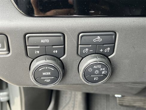 Used 2023 Chevrolet Silverado 1500 RST w/ Protection Package image 12