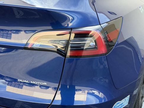 Used 2021 Tesla Model Y Long Range image 35