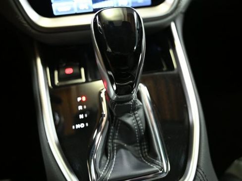 Certified 2024 Subaru Outback Limited image 32