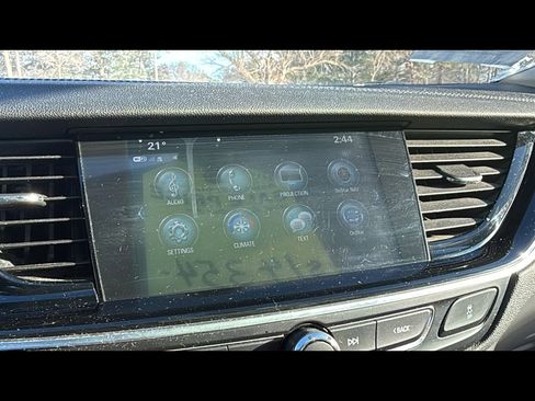 Used 2018 Buick Regal Essence w/ Driver Confidence Package #1 image 19