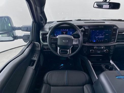 New 2026 Ford F450 Platinum w/ FX4 Off-Road Package image 23