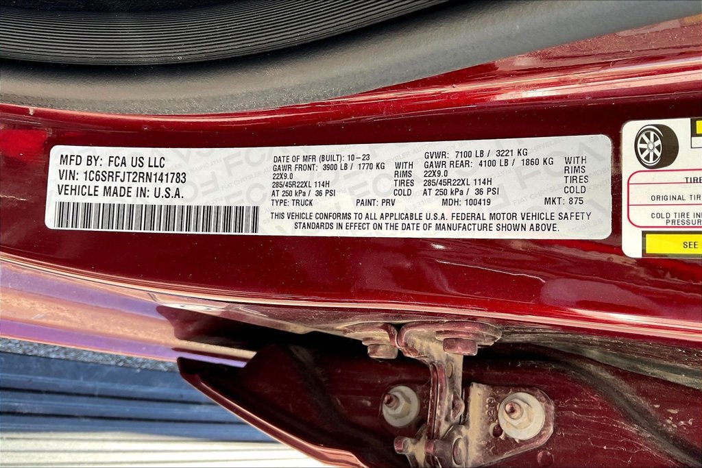 Used 2024 RAM 1500 Laramie AWD/4WD image 31