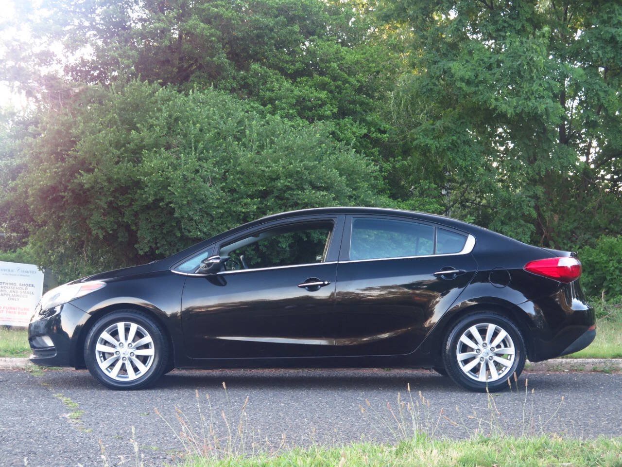 Used 2014 Kia Forte EX FWD image 2