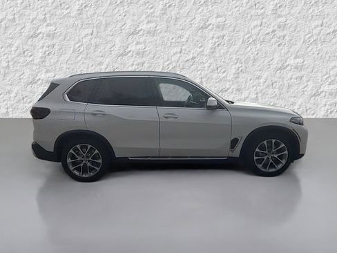 Used 2025 BMW X5 xDrive40i image 2