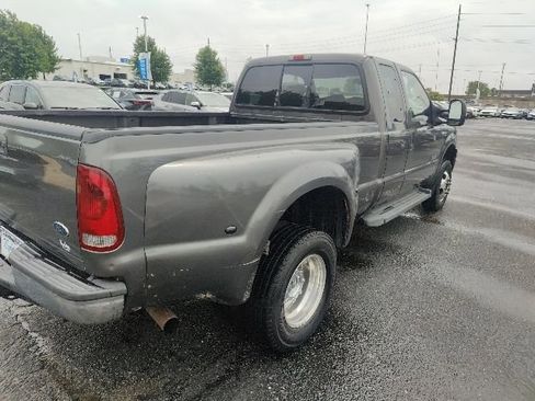 Used 2006 Ford F350 XLT AWD/4WD image 9