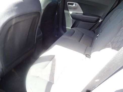 Used 2017 Kia Niro LX image 20