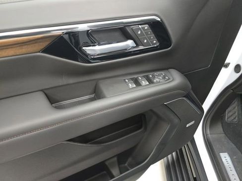 New 2026 Chevrolet Tahoe High Country image 18