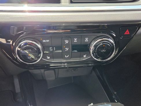 New 2026 Chevrolet Trax ACTIV w/ Driver Confidence Package FWD image 19