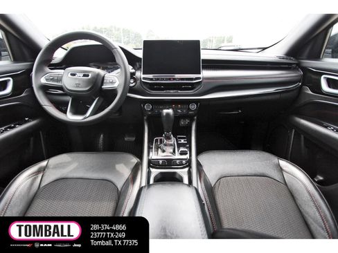 Used 2023 Jeep Compass Trailhawk AWD/4WD image 10