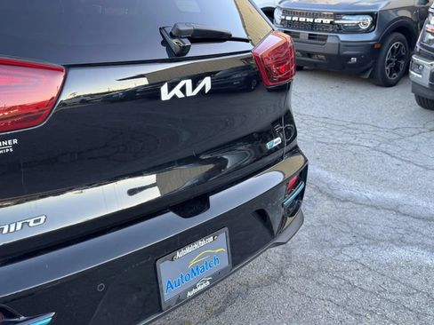 Used 2022 Kia Niro EX Premium w/ Cold Weather Package FWD image 31