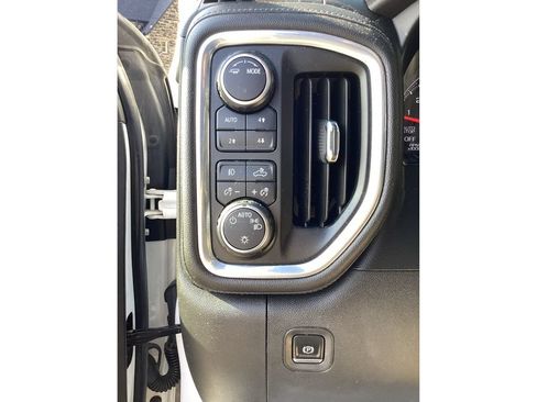 Used 2021 Chevrolet Silverado 1500 RST AWD/4WD image 35
