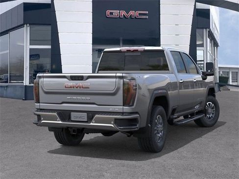 New 2026 GMC Sierra 3500 SLT image 4