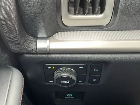 New 2025 Ford Expedition Max Active image 32