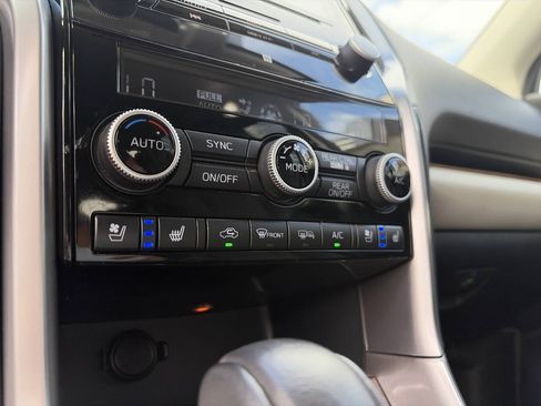 Used 2022 Subaru Ascent Touring w/ Popular Package #2A AWD/4WD image 39
