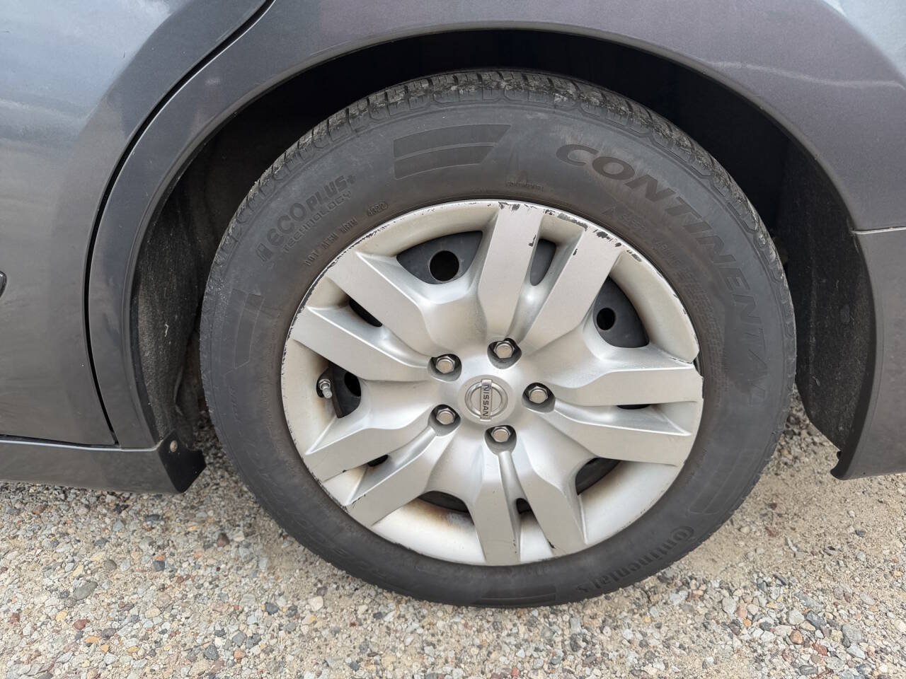 Used 2010 Nissan Altima 2.5 S FWD image 10