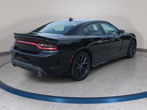 Used 2020 Dodge Charger R/T w/ Plus Group RWD image 6