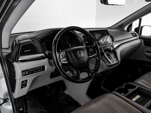 Used 2019 Honda Odyssey Elite image 2