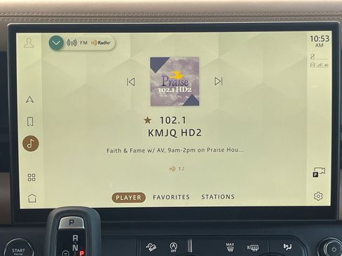 New 2026 Land Rover Defender 110 S image 28