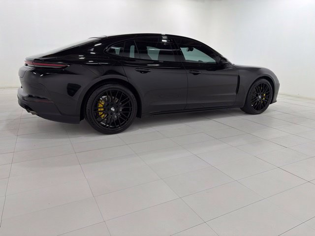 Used 2024 Porsche Panamera RWD image 6