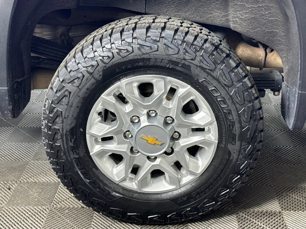 Certified 2024 Chevrolet Silverado 2500 LTZ AWD/4WD image 13