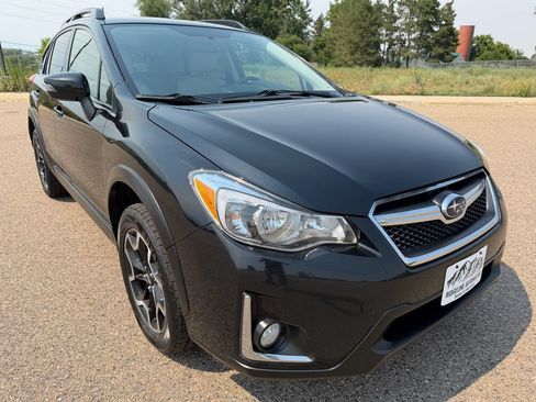 Used 2016 Subaru Crosstrek 2.0i Limited AWD/4WD image 3