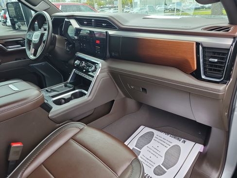 Certified 2024 GMC Sierra 2500 Denali w/ Denali Reserve Package image 11