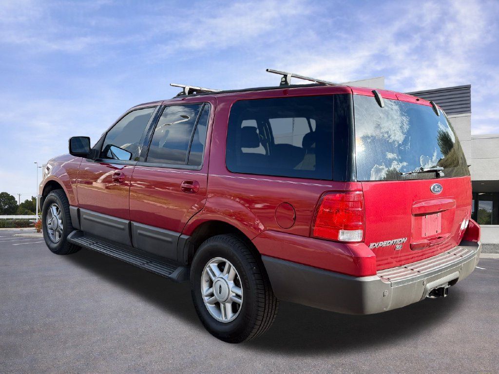 Used 2004 Ford Expedition XLT AWD/4WD image 5