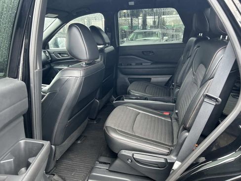 Used 2023 Nissan Pathfinder Rock Creek image 12