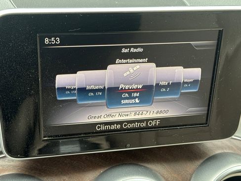 Used 2019 Mercedes-Benz GLC 300 4MATIC image 26