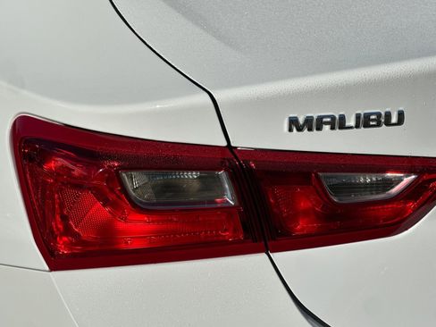 Used 2024 Chevrolet Malibu LT image 36
