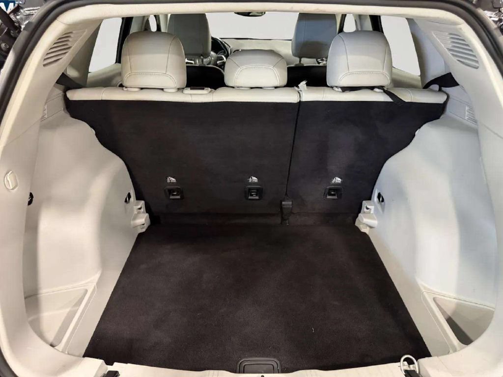 Used 2020 Jeep Compass Limited w/ Safety & Security Group FWD image 22