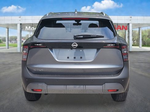 New 2026 Nissan Kicks SV w/ SV Premium Package FWD image 5