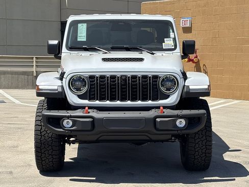 New 2026 Jeep Gladiator Mojave AWD/4WD image 5