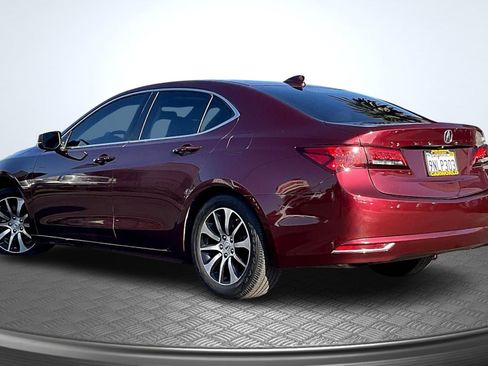Used 2015 Acura TLX image 2