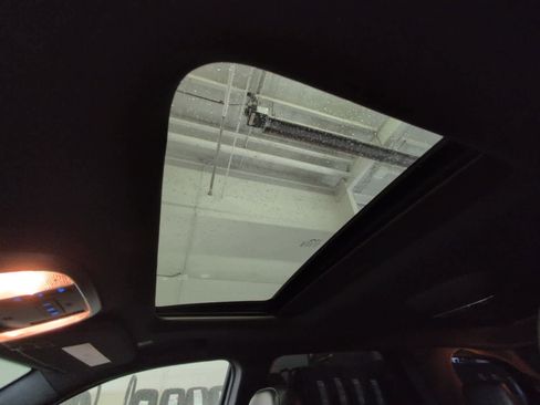 Used 2020 Dodge Durango GT image 28