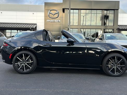 Certified 2025 MAZDA MX-5 Miata RF Grand Touring RWD image 10