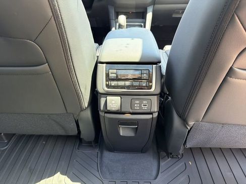 New 2026 Subaru Ascent Bronze Edition AWD/4WD image 23