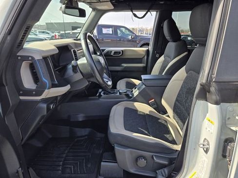 Certified 2022 Ford Bronco Wildtrak image 12