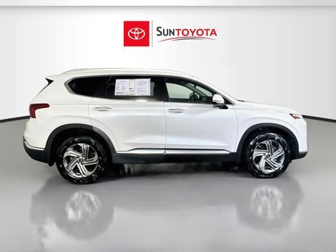 Used 2022 Hyundai Santa Fe SEL w/ Convenience Package FWD image 2