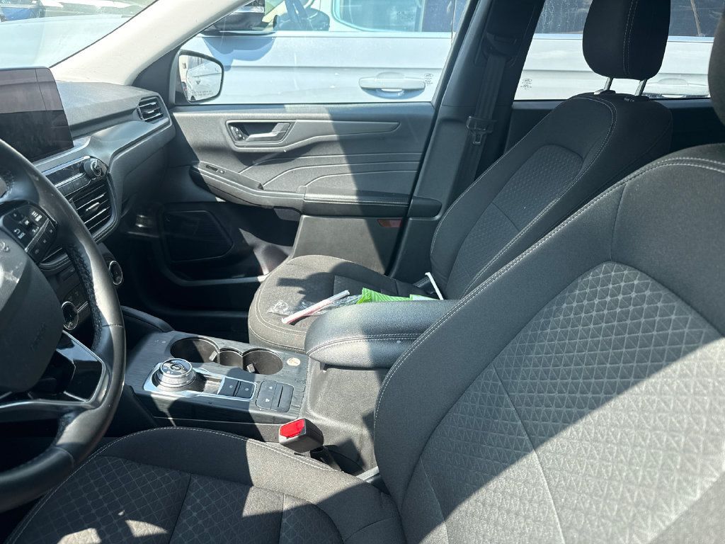 Used 2024 Ford Escape Active AWD/4WD image 15