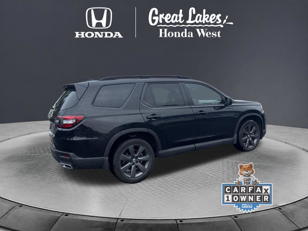 Used 2025 Honda Pilot Sport image 10