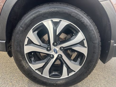 Used 2021 Subaru Outback Limited w/ Popular Package #2 image 9