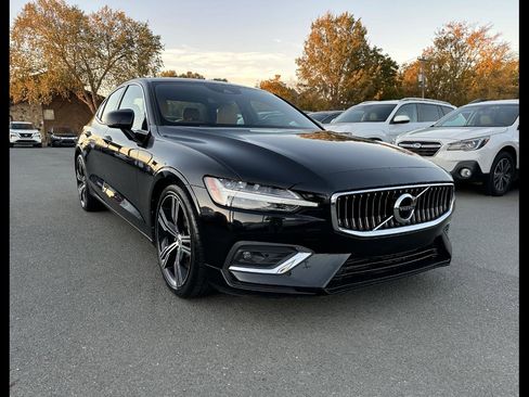 Used 2019 Volvo S60 T6 Inscription image 1