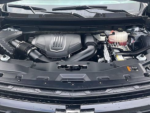 Used 2024 Chevrolet Traverse LT w/ Enhanced Driving Package FWD image 29