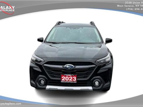 Used 2023 Subaru Outback Limited image 2